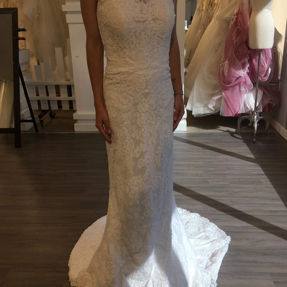 Wedding dress - Picture 3 of 3